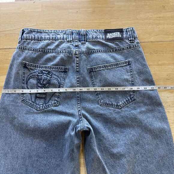 Broken Promises Blue Denim Cobra Baggy Skater Grunge 90’s Y2K Jeans Size 32 EUC - Picture 11 of 14